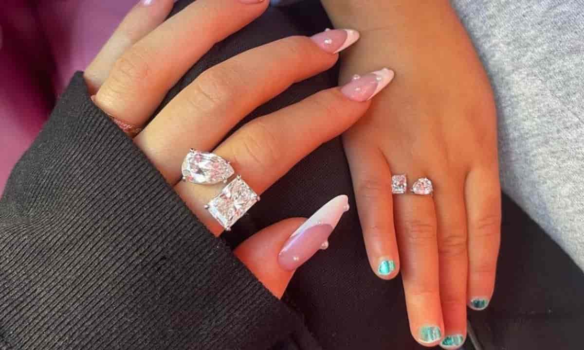Kyle Jenner figlia anello diamanti