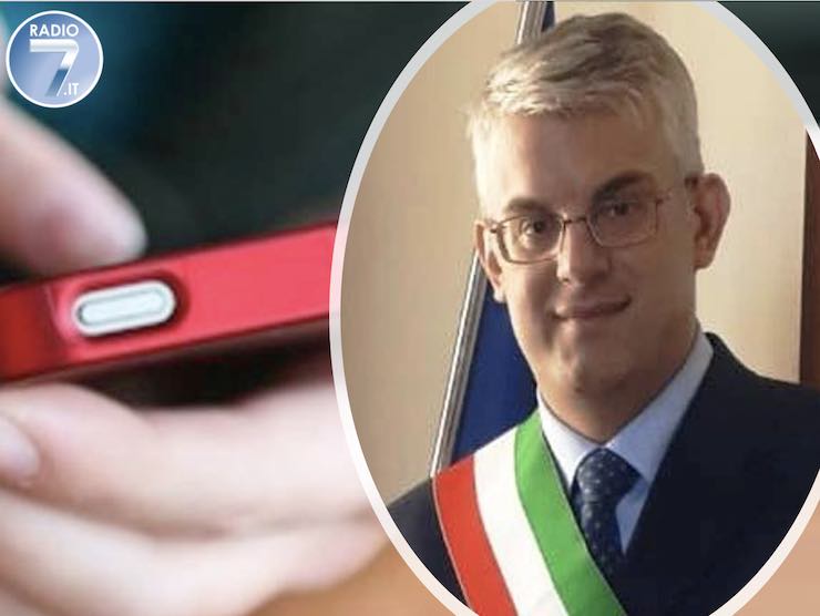 Strafalcione studente messaggio a sindaco