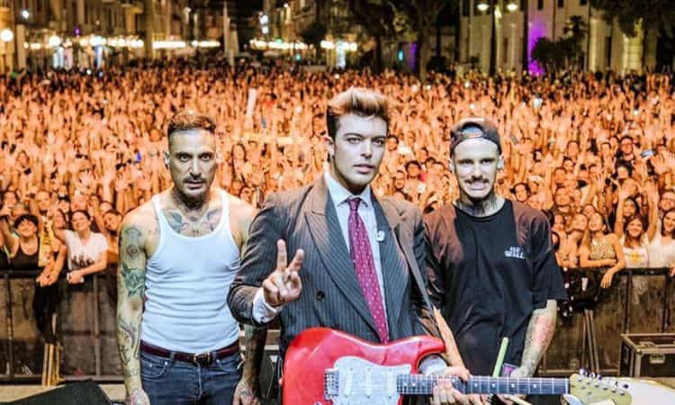 The Kolors Daniele Mona lascia band