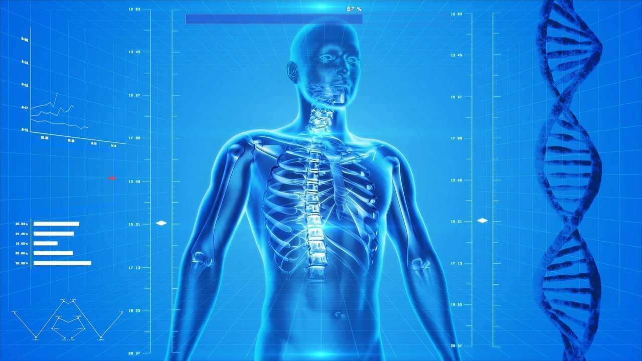 Tumore alle ossa: i sintomi che non devi assolutamente sottovalutare