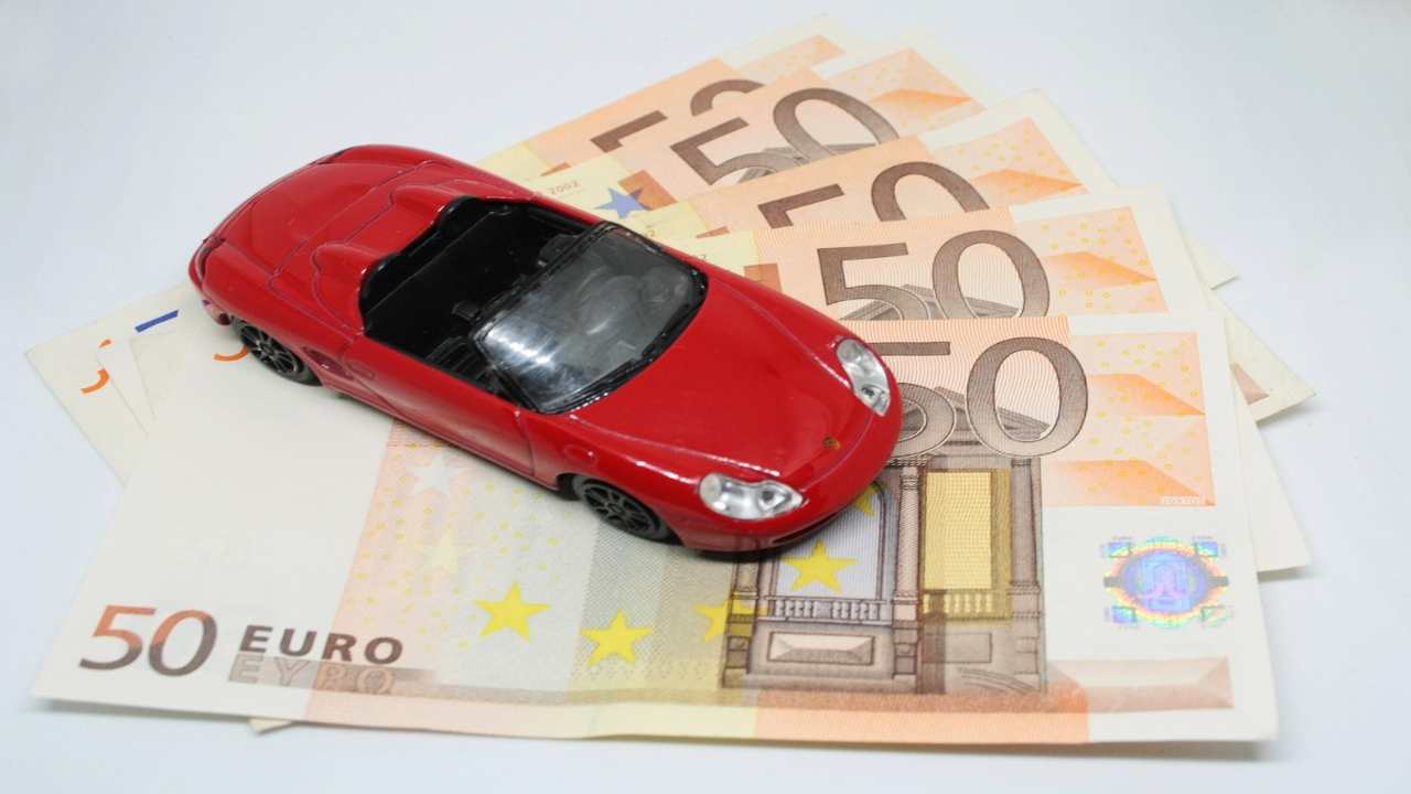 Assicurazione auto costi triplicati da gennaio | Batosta in arrivo