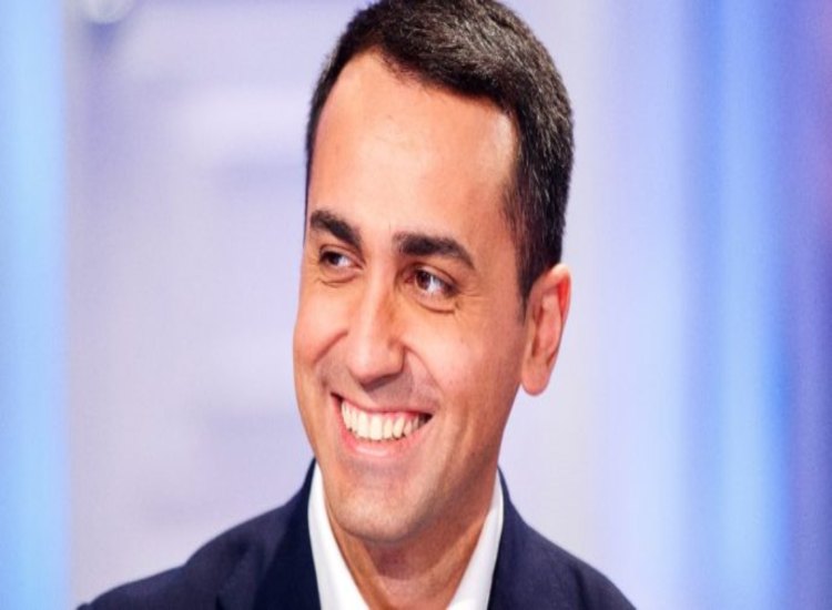 Luigi Di Maio svelato il suo guadagno | Cifre impensabili per i comuni mortali