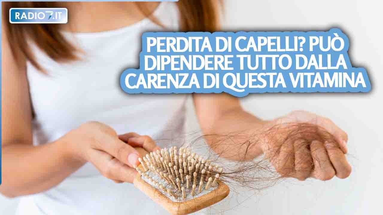 Perdita dei capelli, potrebbe derivare da una carenza vitaminica