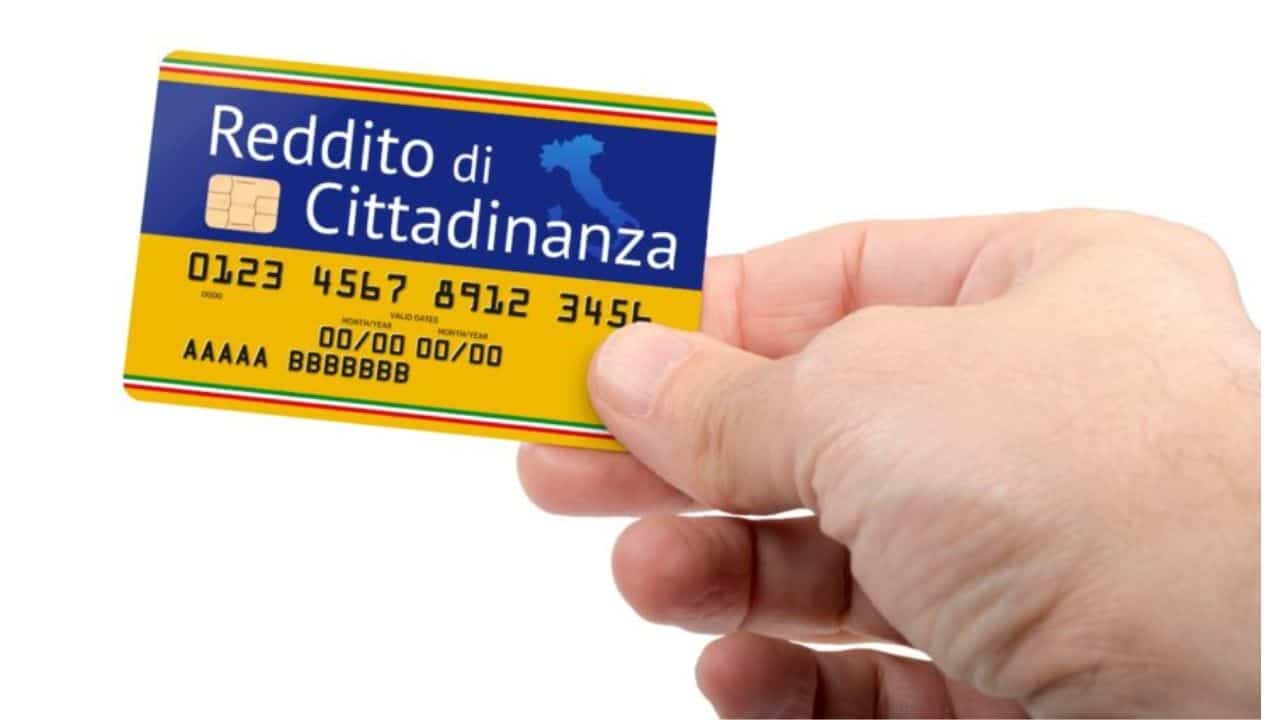 Reddito cittadinanza cambiano requisiti