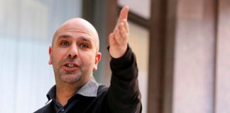 Il comico pugliese Checco Zalone