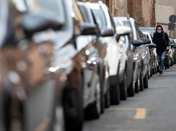 Allerta automobilisti, è questa la tecnica con cui mettono in atto la truffa: occhi aperti