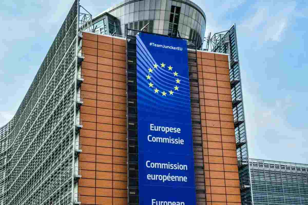 Commissione Europea, la politica green un'arma a doppio taglio - Radio7