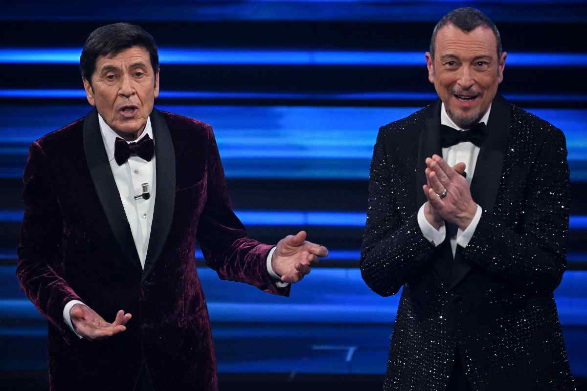 Gianni Morandi zittisce tutti: l'imbarazzo di Amadeus