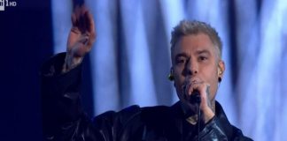Fedez canta attacca Bignami
