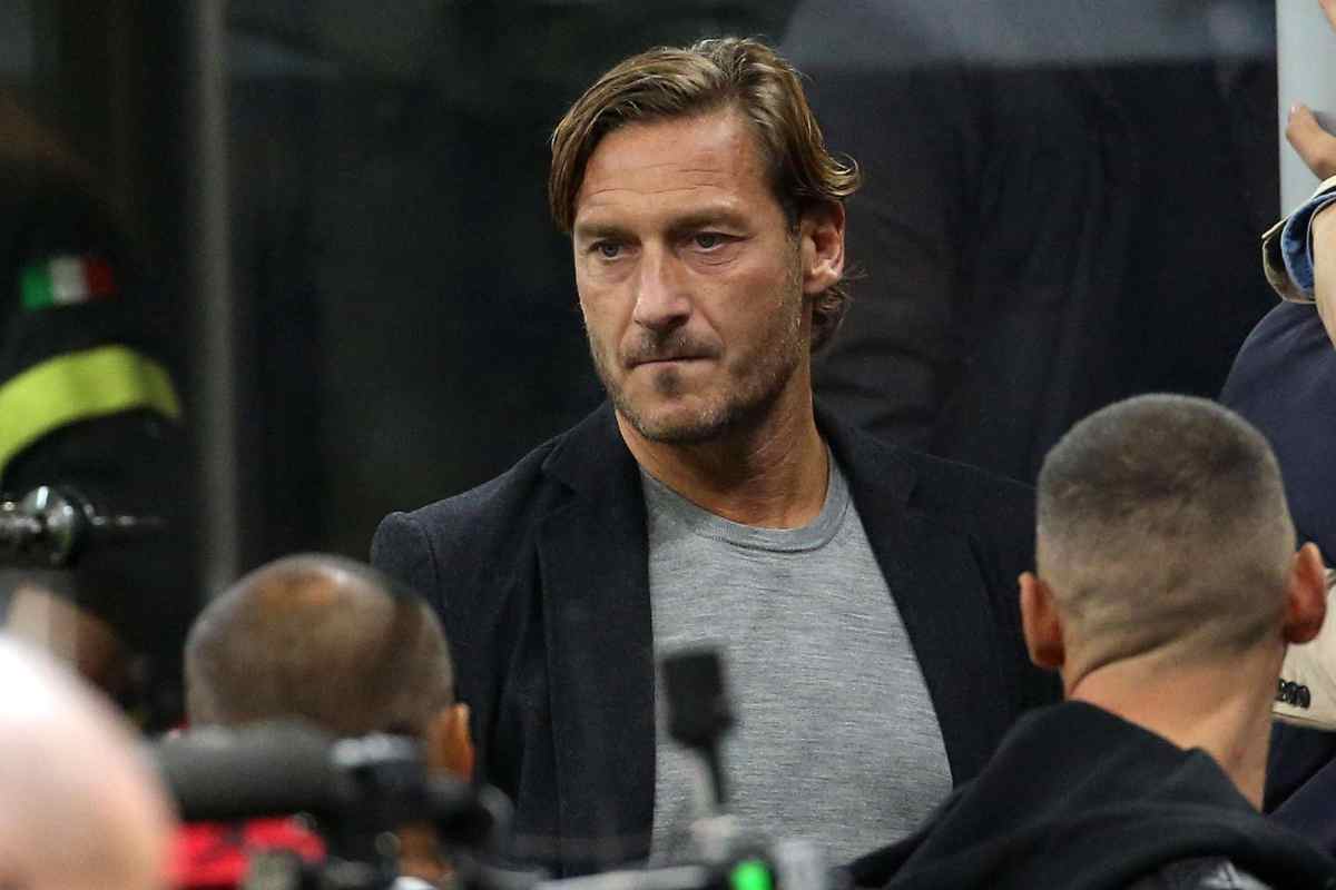 Francesco Totti scuro in volto