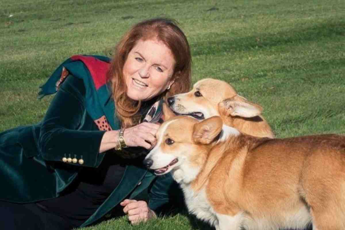 Sarah Ferguson con i Corgi