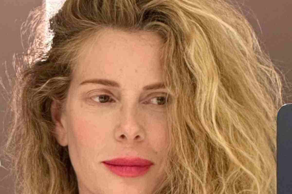 alessia marcuzzi naturale foto commenti